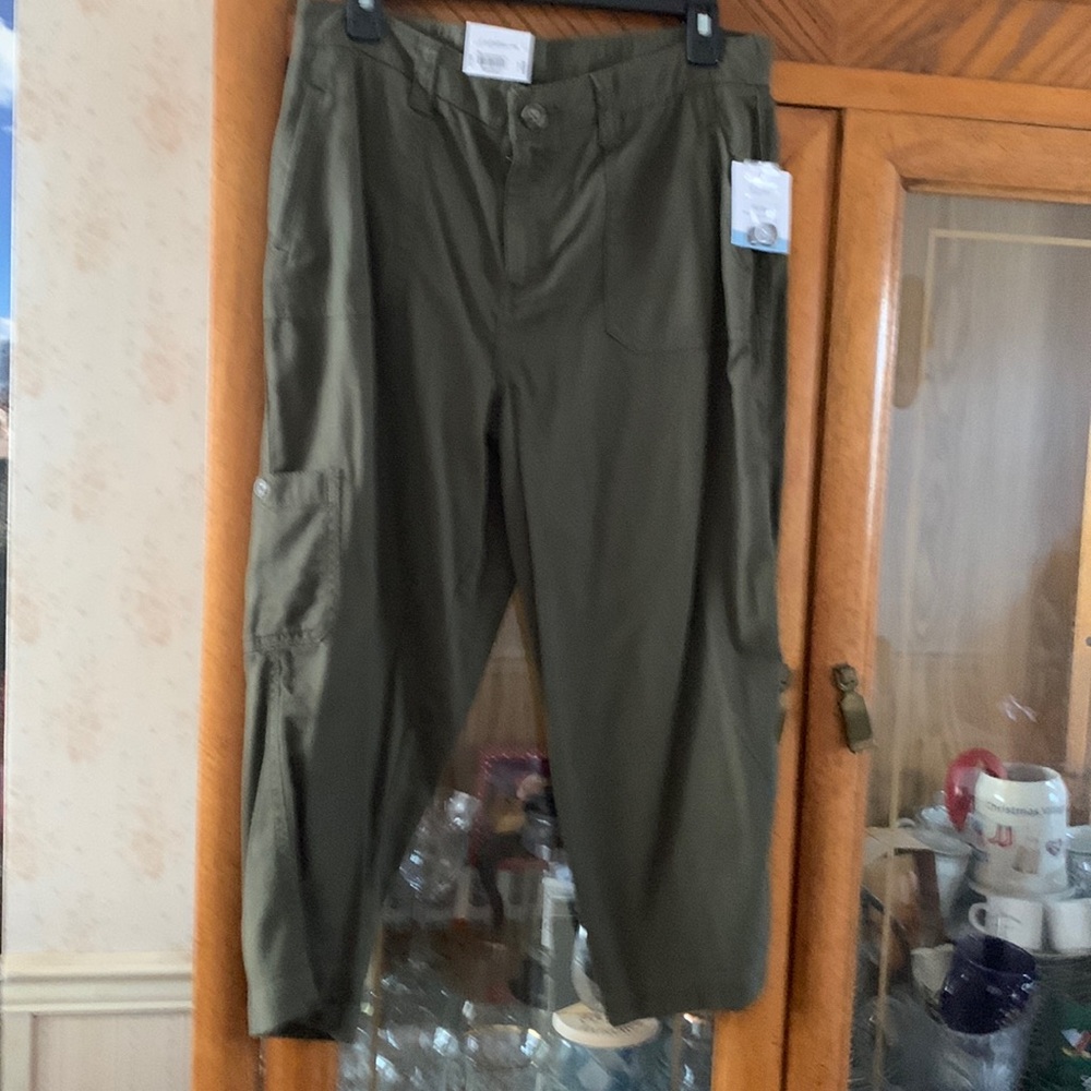 Kohls Croft & Barrow Mid Rise Capri Pants